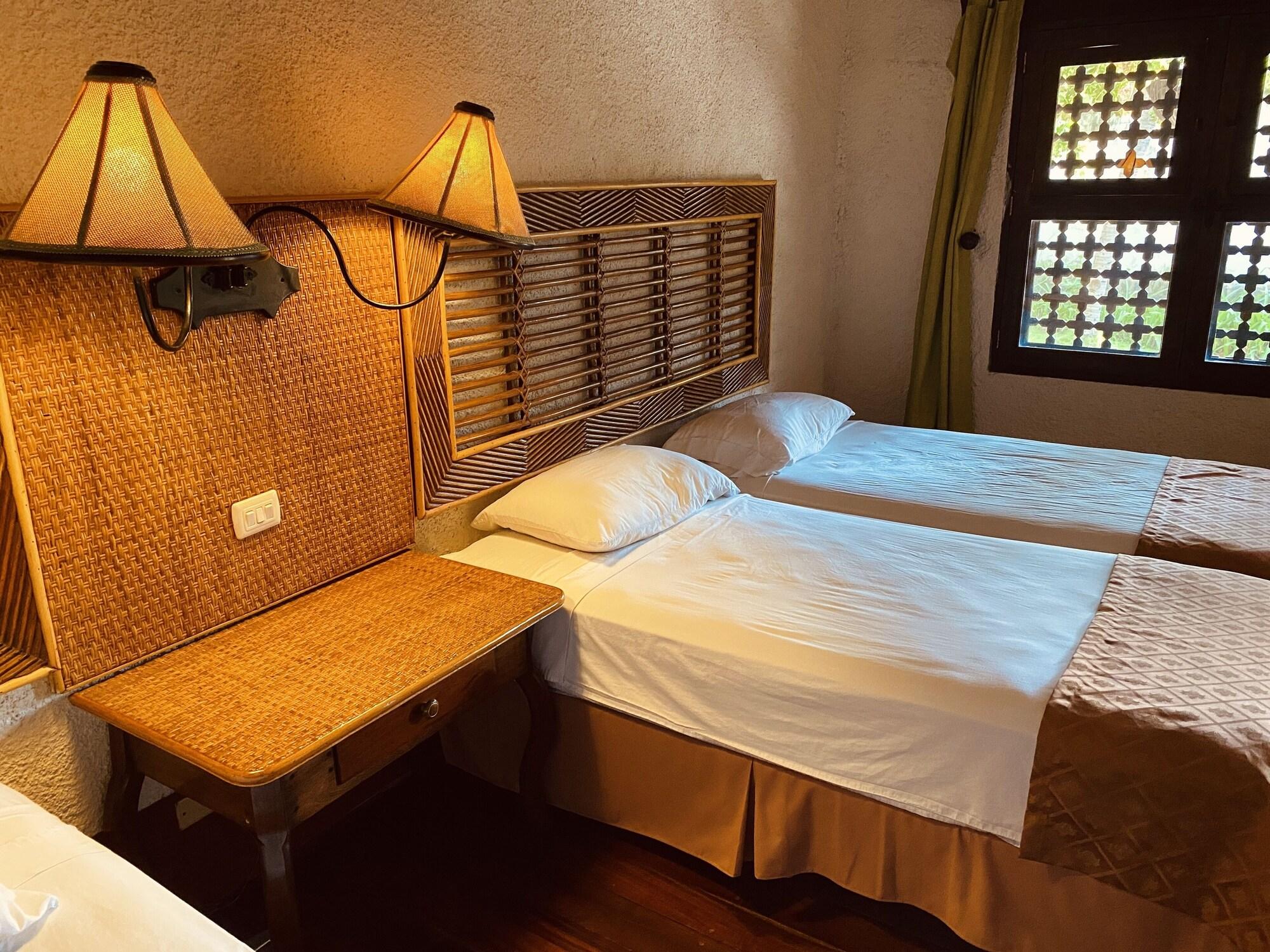 Hotel El Internacional Granada Buitenkant foto