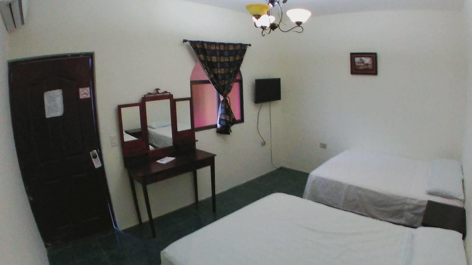 Hotel El Internacional Granada Buitenkant foto